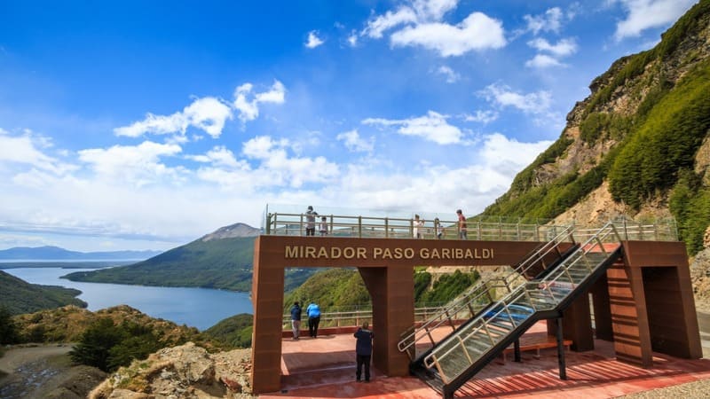 LAGO ESCONDIDO
